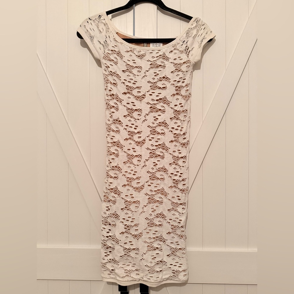 White Crochet Lace Off-the-Shoulder Bodycon Dress